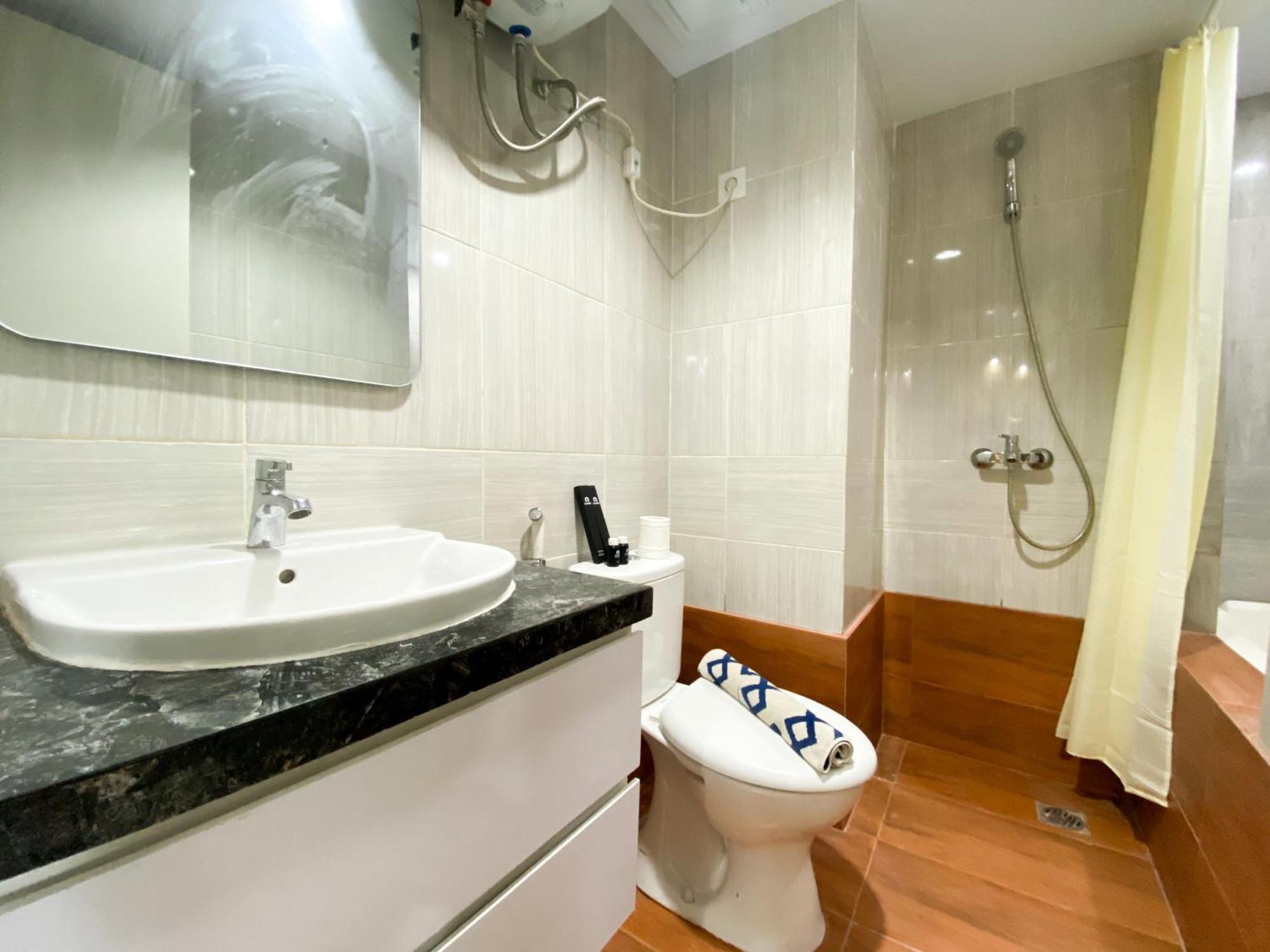 Simply Look And Comfort 1br Vasanta Innopark By Travelio Bekasi