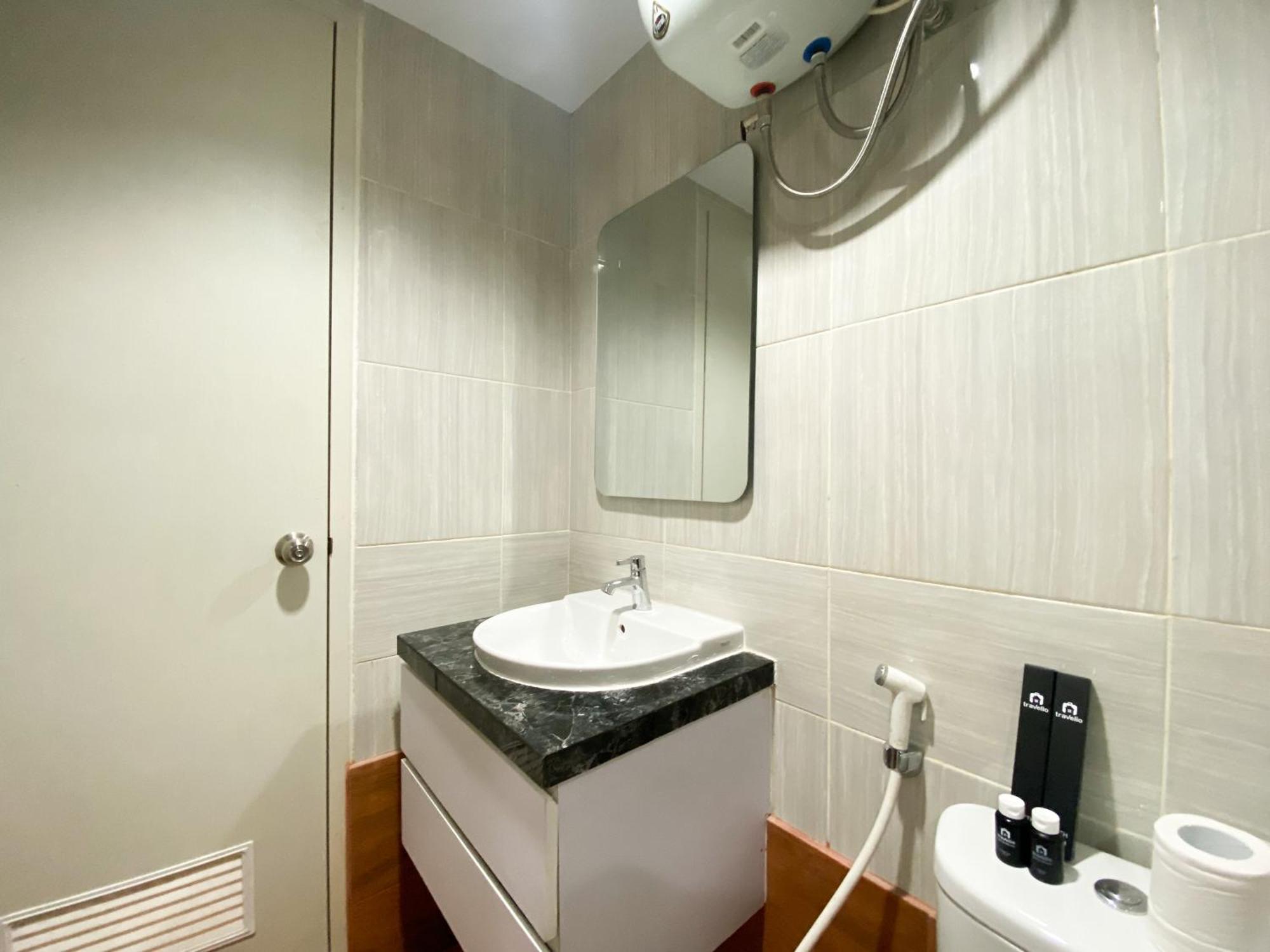 Apartemen Simply Look And Comfort 1br Vasanta Innopark By Travelio *
